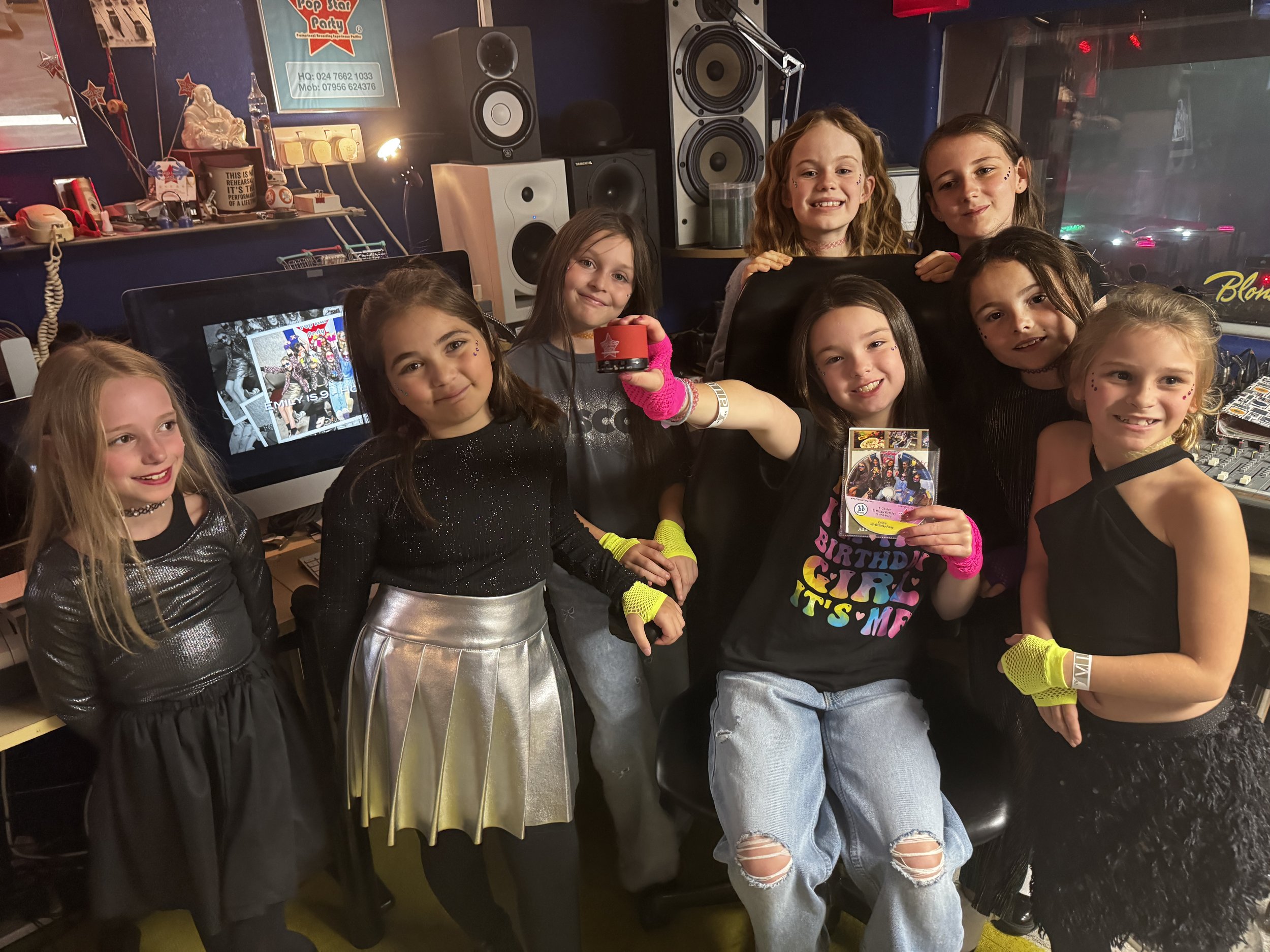 Pop Star Party Features_Speaker.JPG