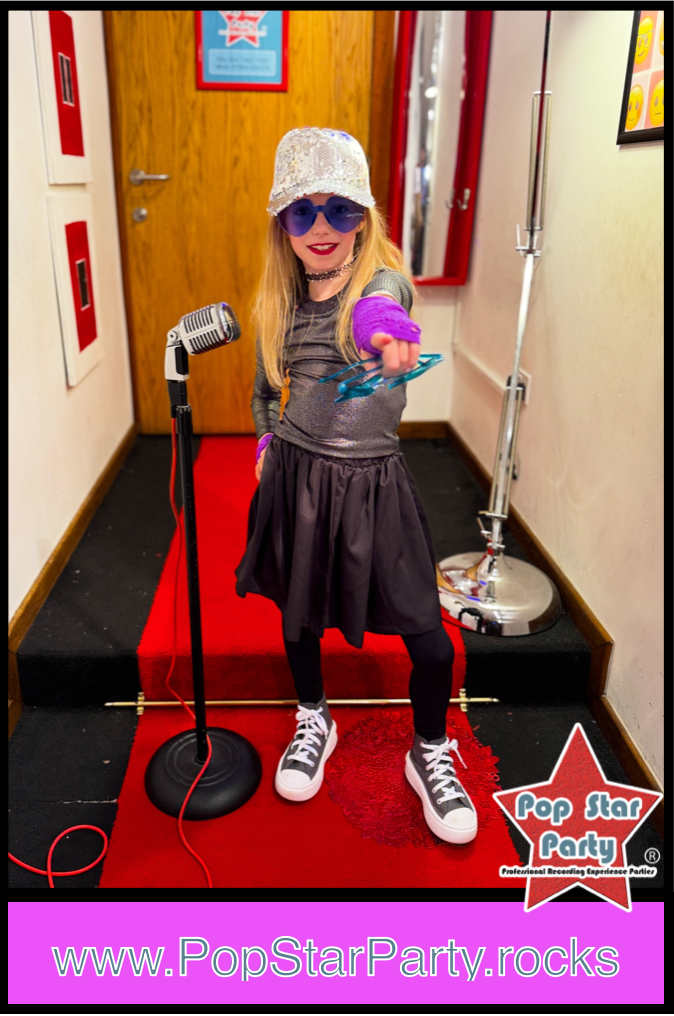 Pop Star Party Red Carpet Photoshoot2.png