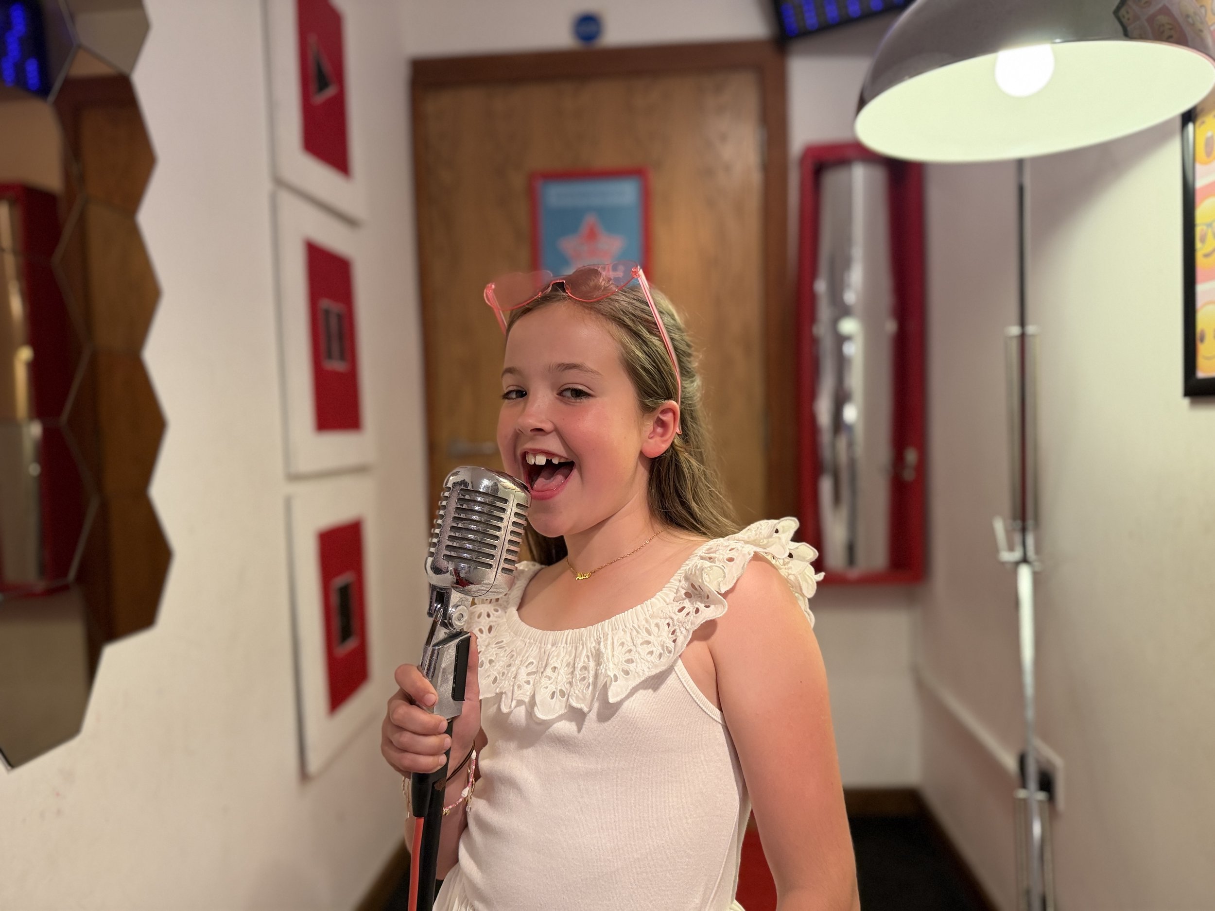 Pop Star Party Coventry Warwickshire Platinum_3.JPG