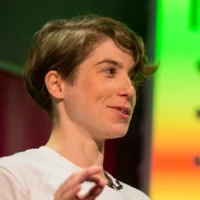 Kit Collingwood-Richardson @kitterati Deputy Director, Data: Universal Credit Department for Work and Pensions (DWP)