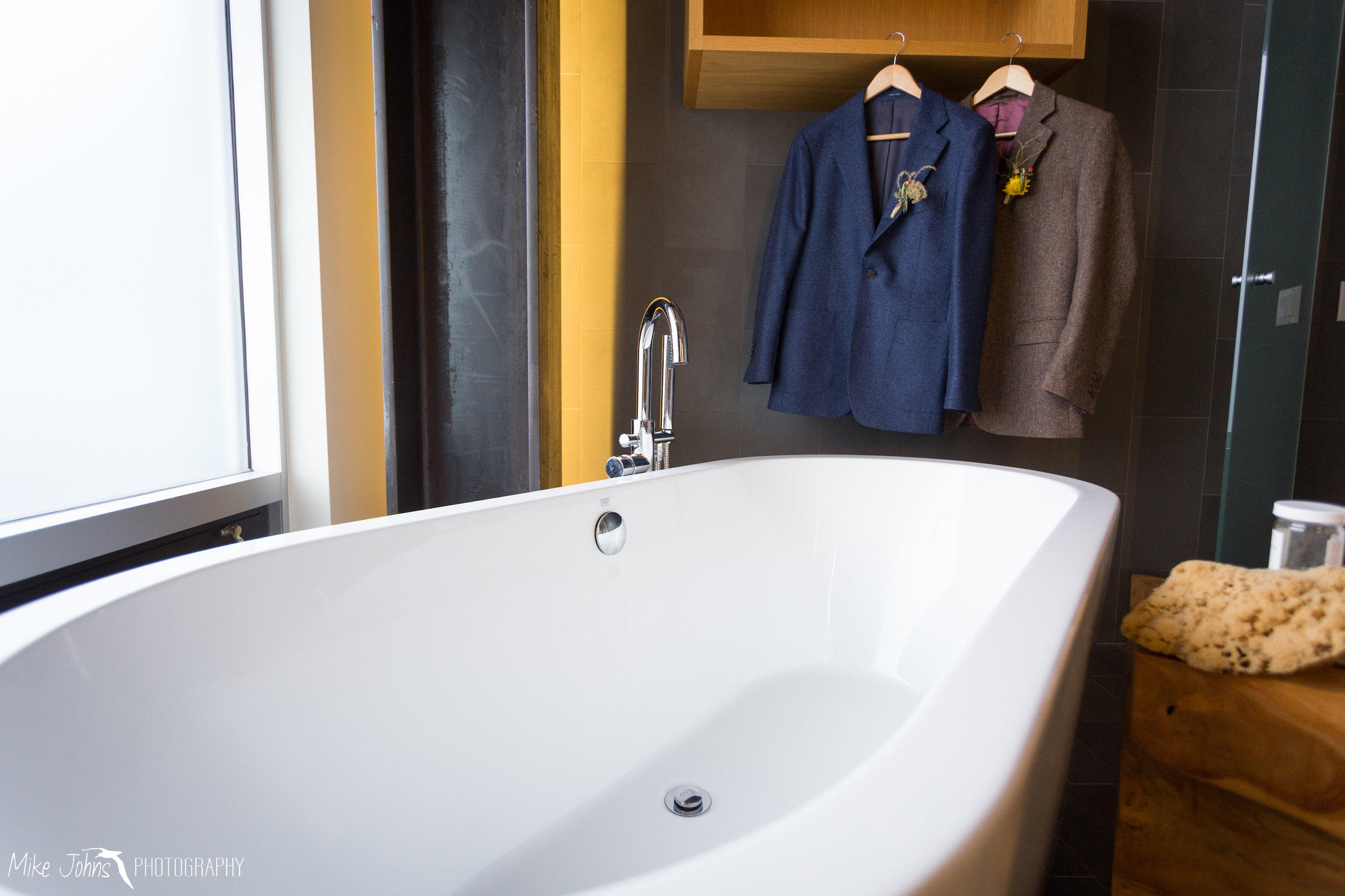  Our penthouse above the venue featured this amazing tub, which was used pre and post wedding.&nbsp; 