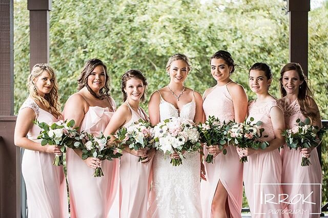 What a beautiful wedding party!💕💕 Photo by: @irrokphotography Makeup by: @makeupbychristinaburns Hair by: @hairbylauraleer Venue: @crosswater_hall_at_nocatee #staugustinemakeupandhair #staugustinebride #staugustineweddingmakeup #staugustinemua #sta