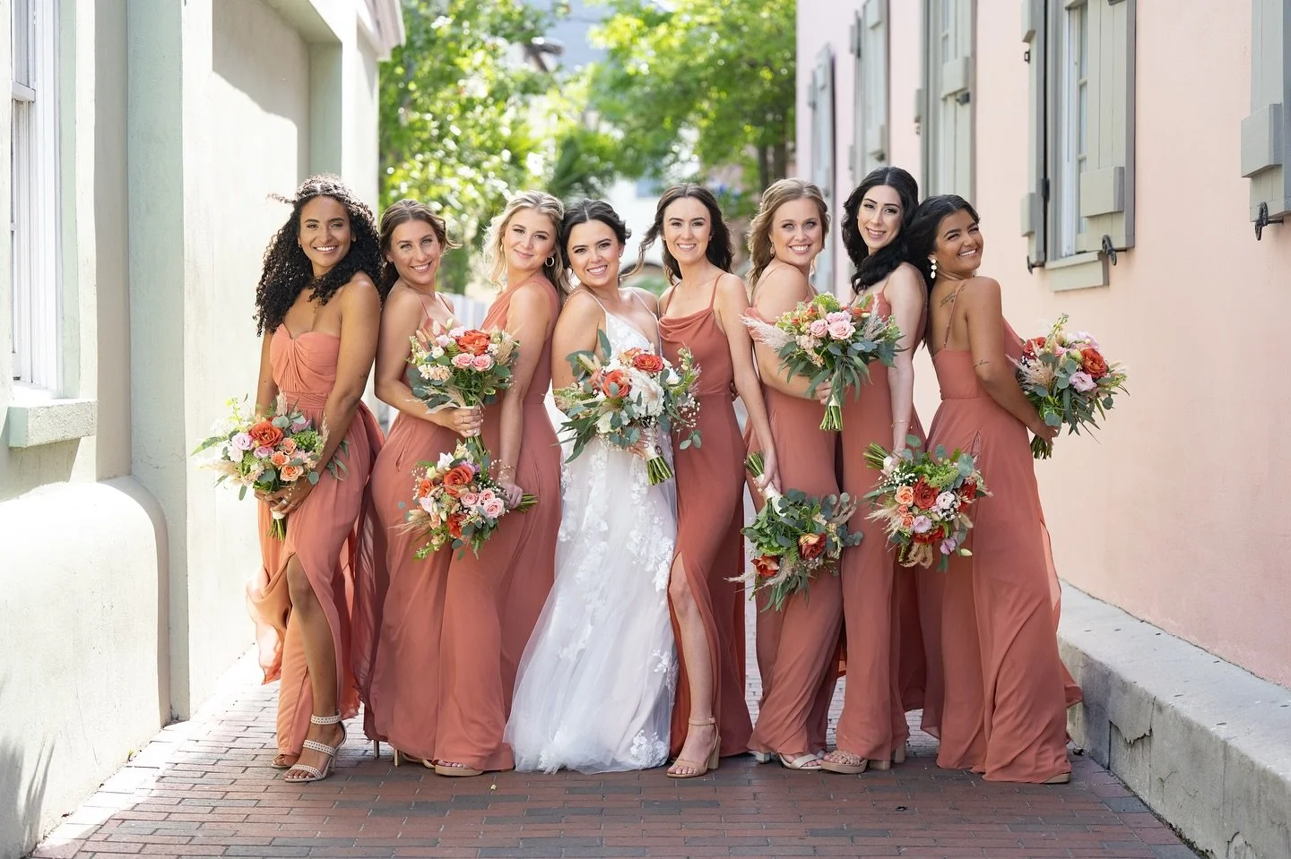 Anyone else looking forward to Fall colors!? I am!!! 😆😆😆
Photographer @lifeandlovestudio 
Hair @braid_bar_sta 
Venue @thewhiteroomweddings 
Floral @jadevioletweddingfloral 
Video @noeth_films 
#staugustinemua #staugustinemakeupartist #staugustinem