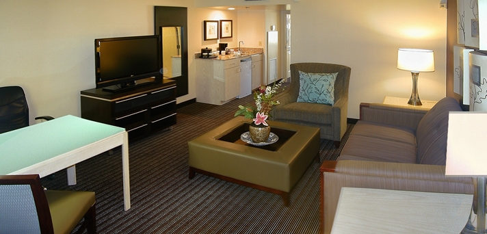 Embassy Suites Las Vegas.jpg