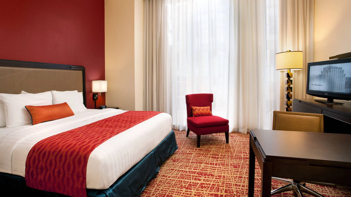 dfwms-guestroom-0035-hor-wide.jpg