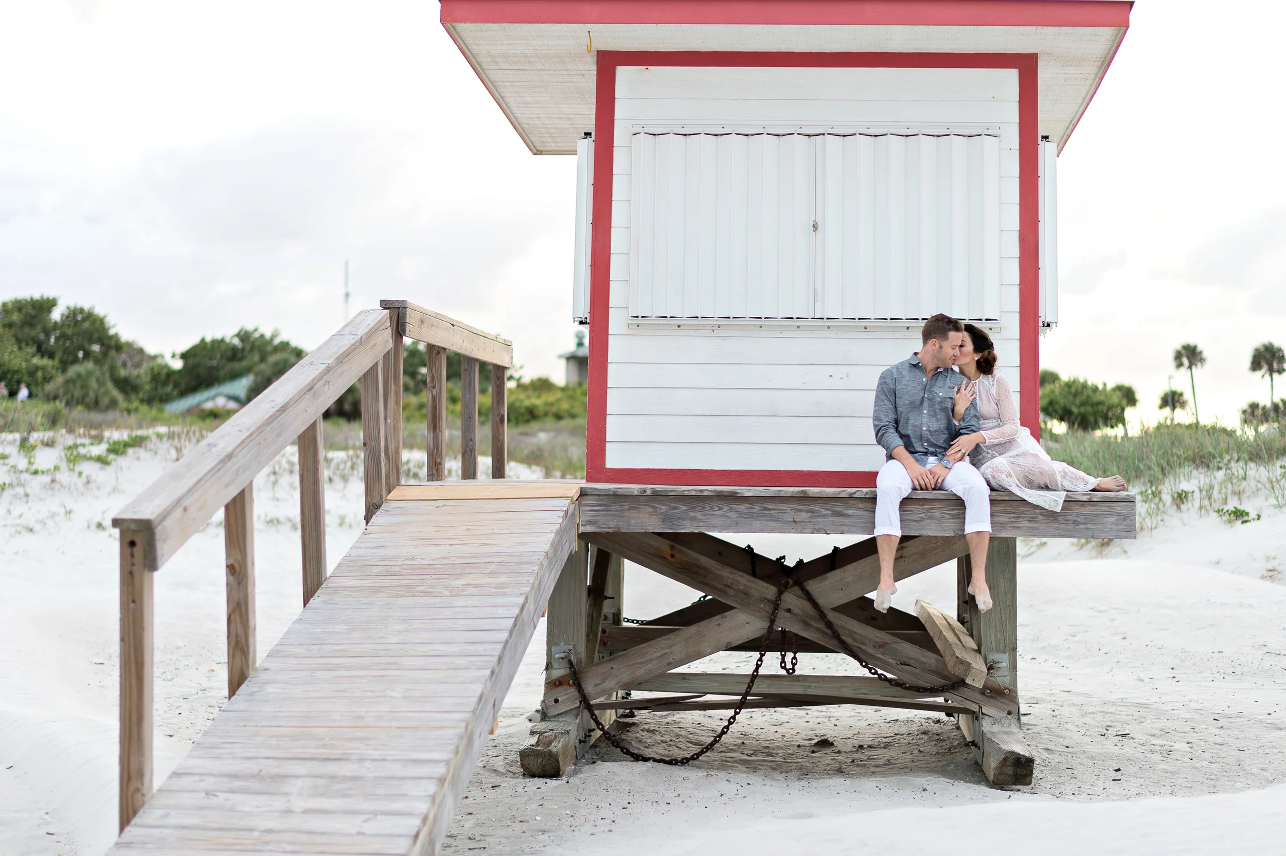 kristenweaver.com | Kristen Weaver Photography | Florida Engagement Photographer | Engagement Session at Cocoa Beach in Jetty Park