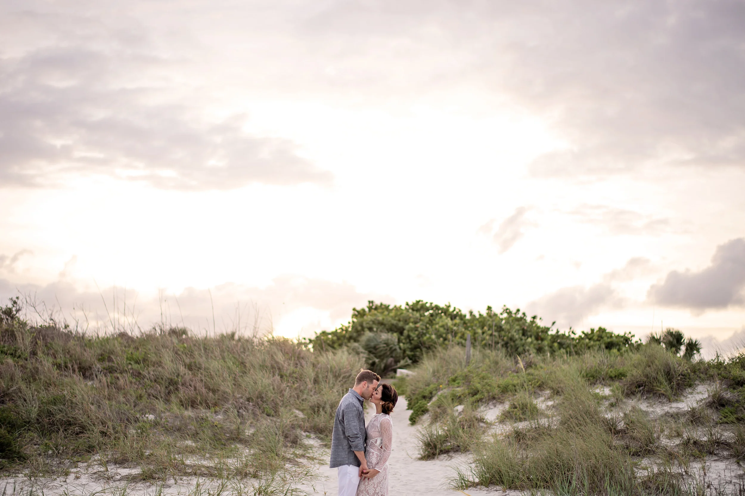 kristenweaver.com | Kristen Weaver Photography | Florida Engagement Photographer | Engagement Session at Cocoa Beach in Jetty Park