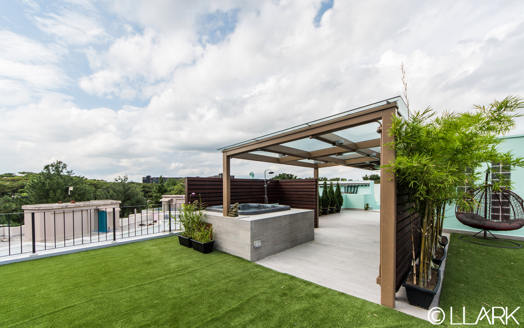 CV_Roof Terrace 02.jpg