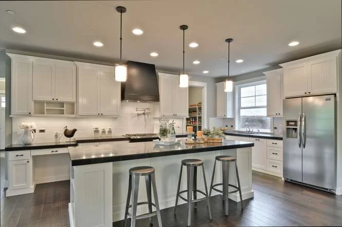 [photo 999931] Kitchen.jpg