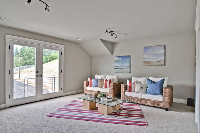 [photo 999947] Bonus Room.jpg
