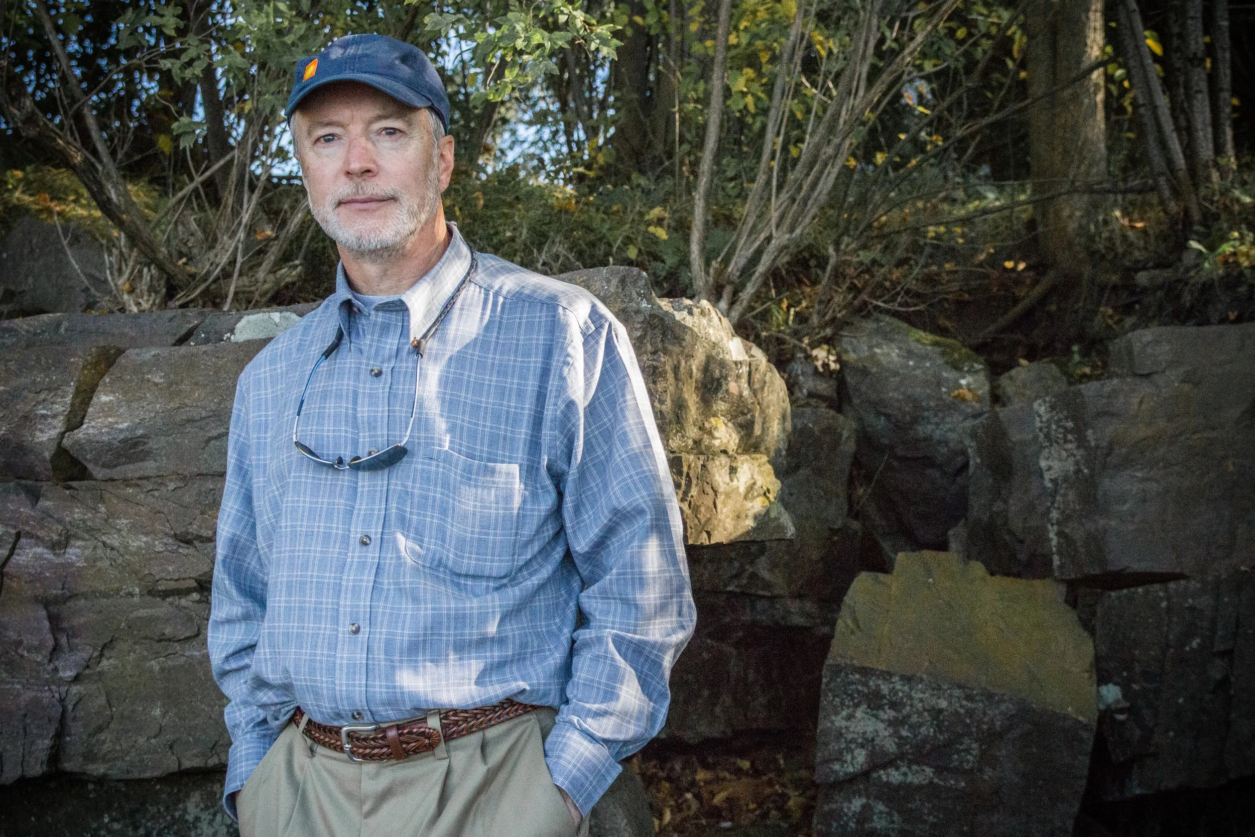 Tom Boucher on the Lake Champlain shoreline at Oakledge Park in Burlington, VT. Photo by Dorothy Weicker.