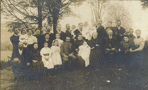 Flint Family Reunion, Braintree, VT 1899. Flint-DuClos Family Collection.