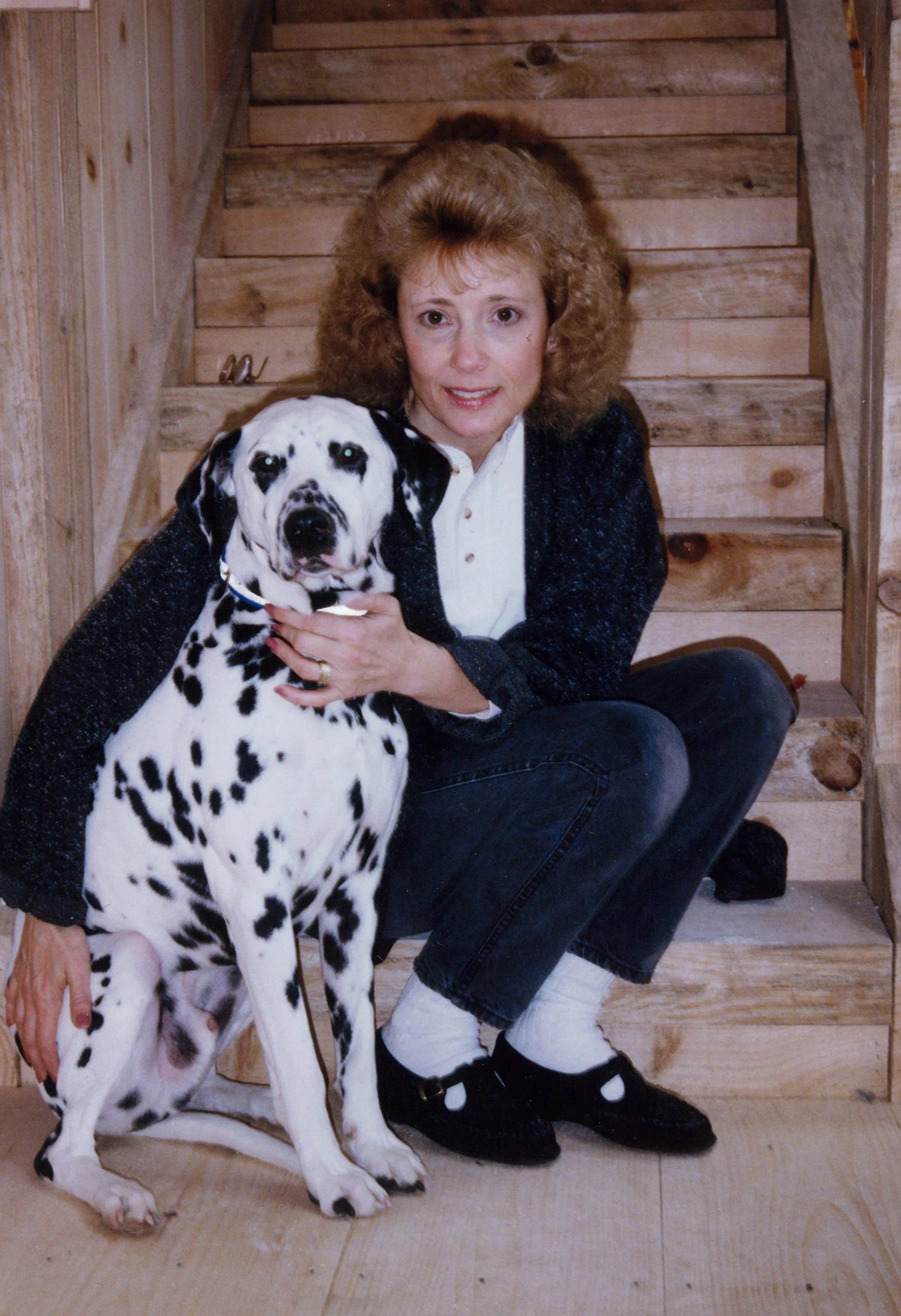 Mama and Hogan pose