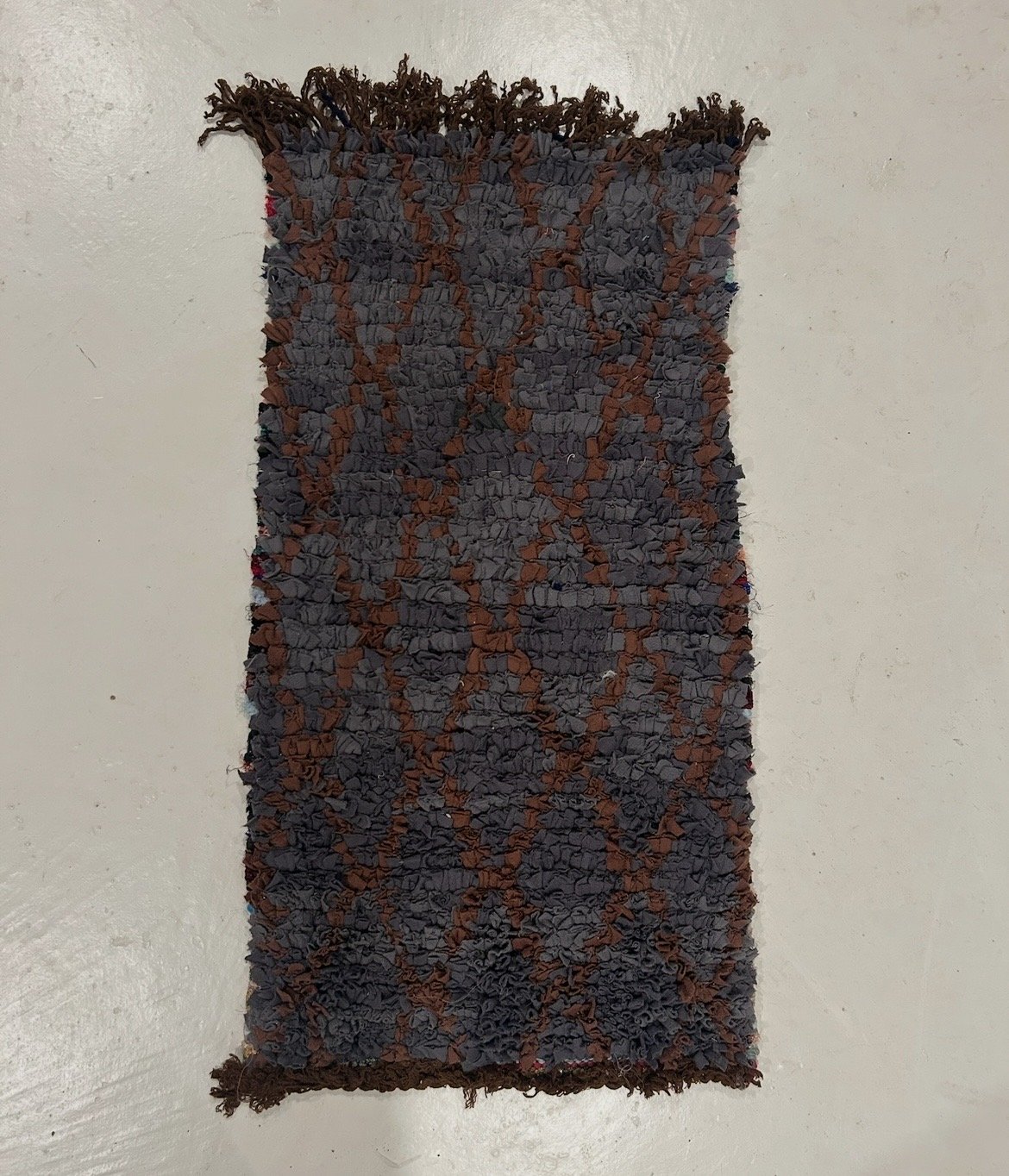 MMB46 (1’7” x 3’1”)