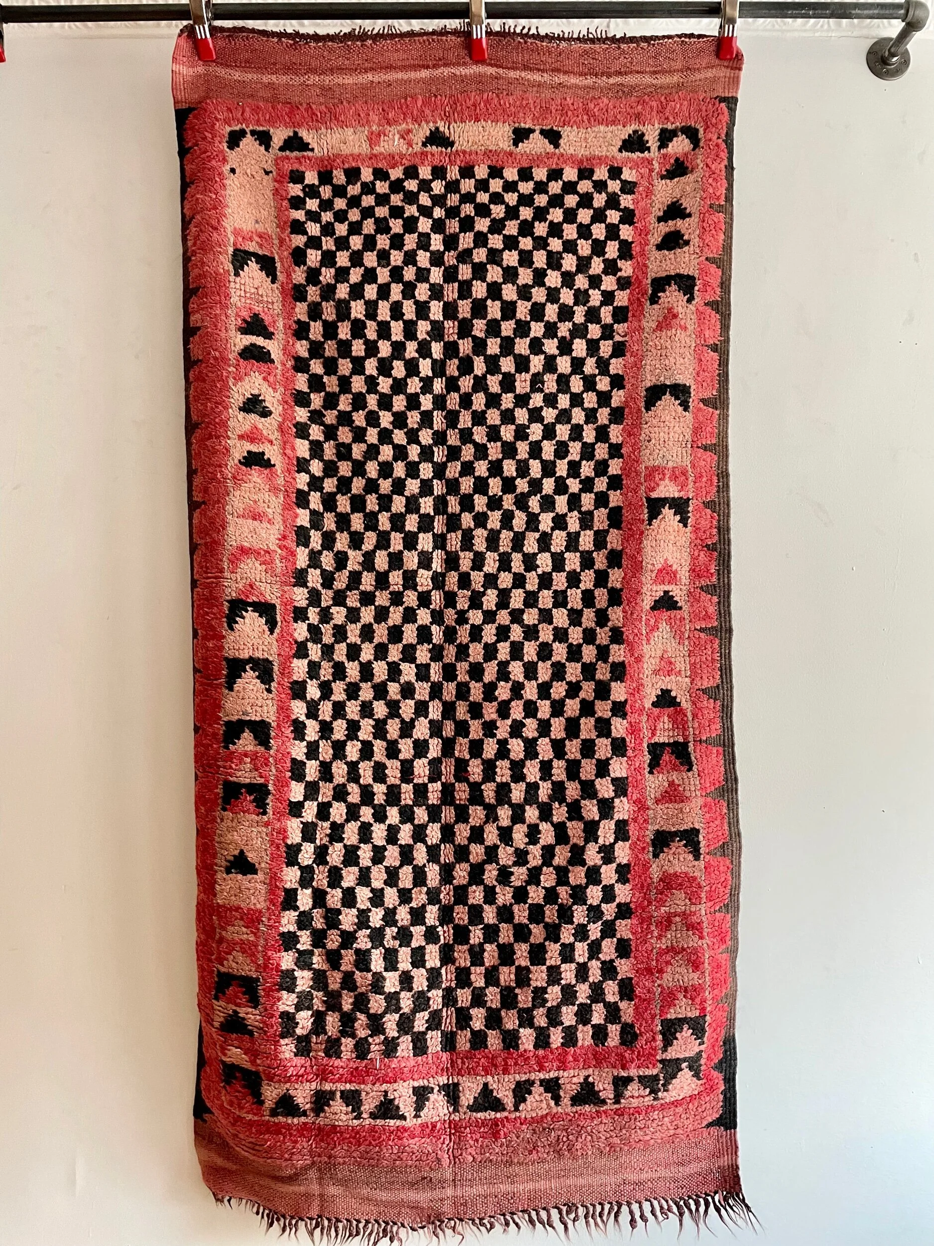 69FF133C-58EA-4776-BF21-CA24DA274A7F