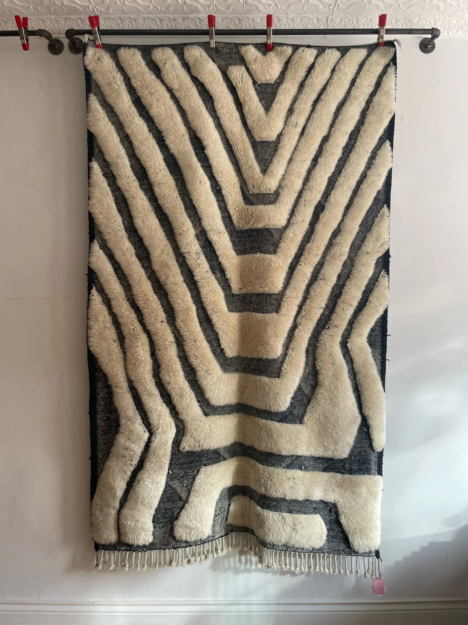 3A39D139-922F-442D-A94D-34F9BBE3F9DD