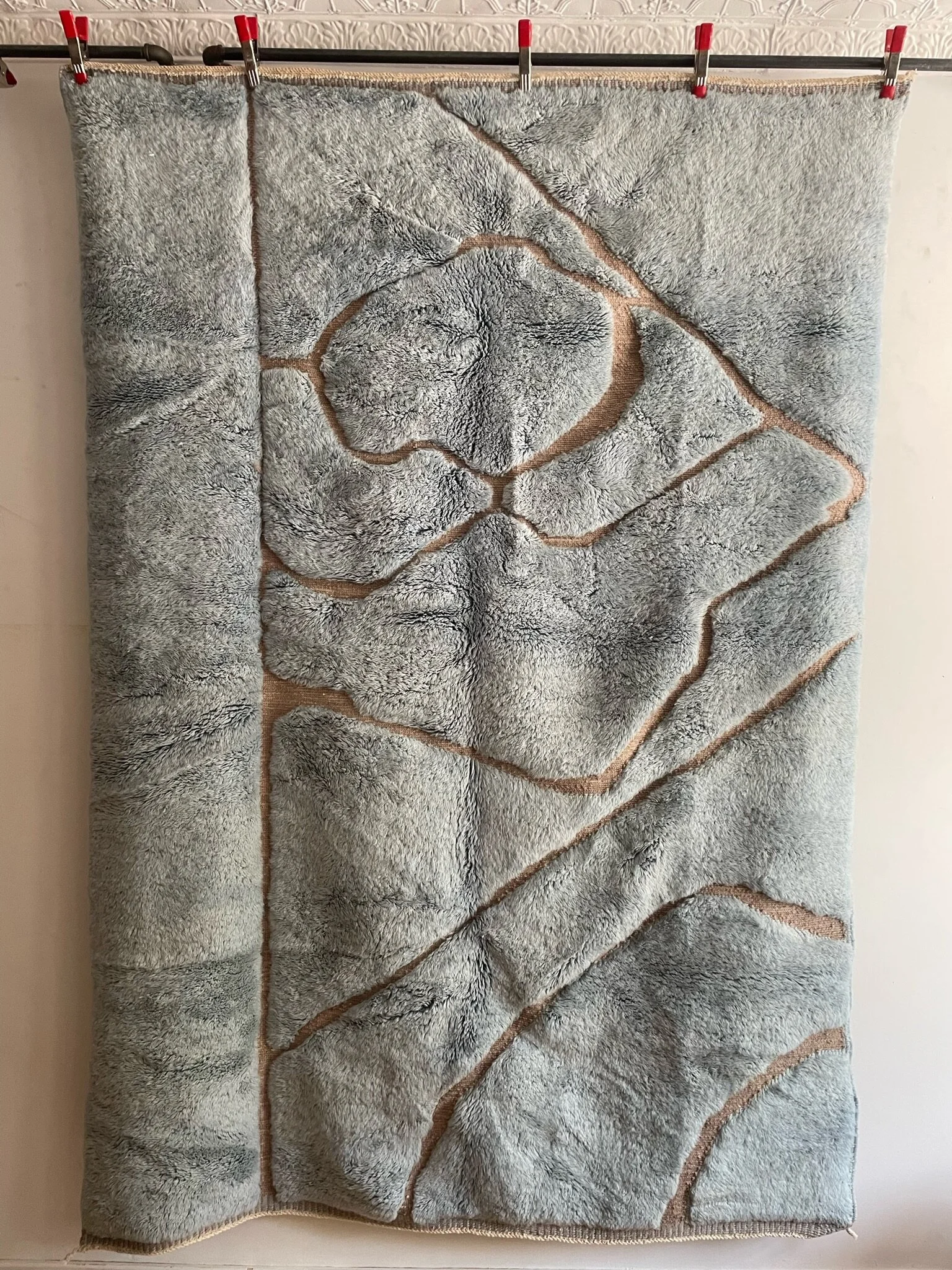 D04F052F-05BE-4F40-9ABD-279BE3E2BD0F