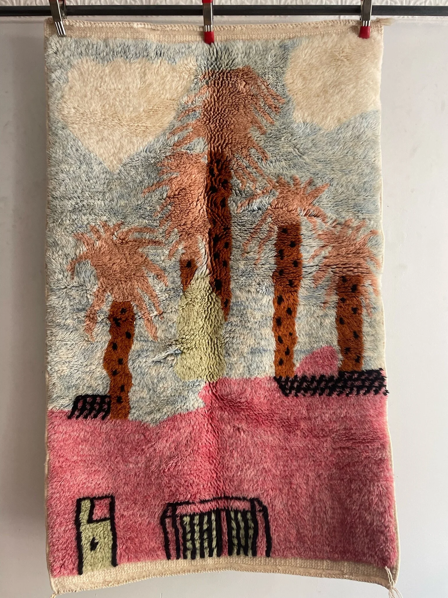 E2FBCBB2-1A01-4556-A00B-AC40A1EB9A71