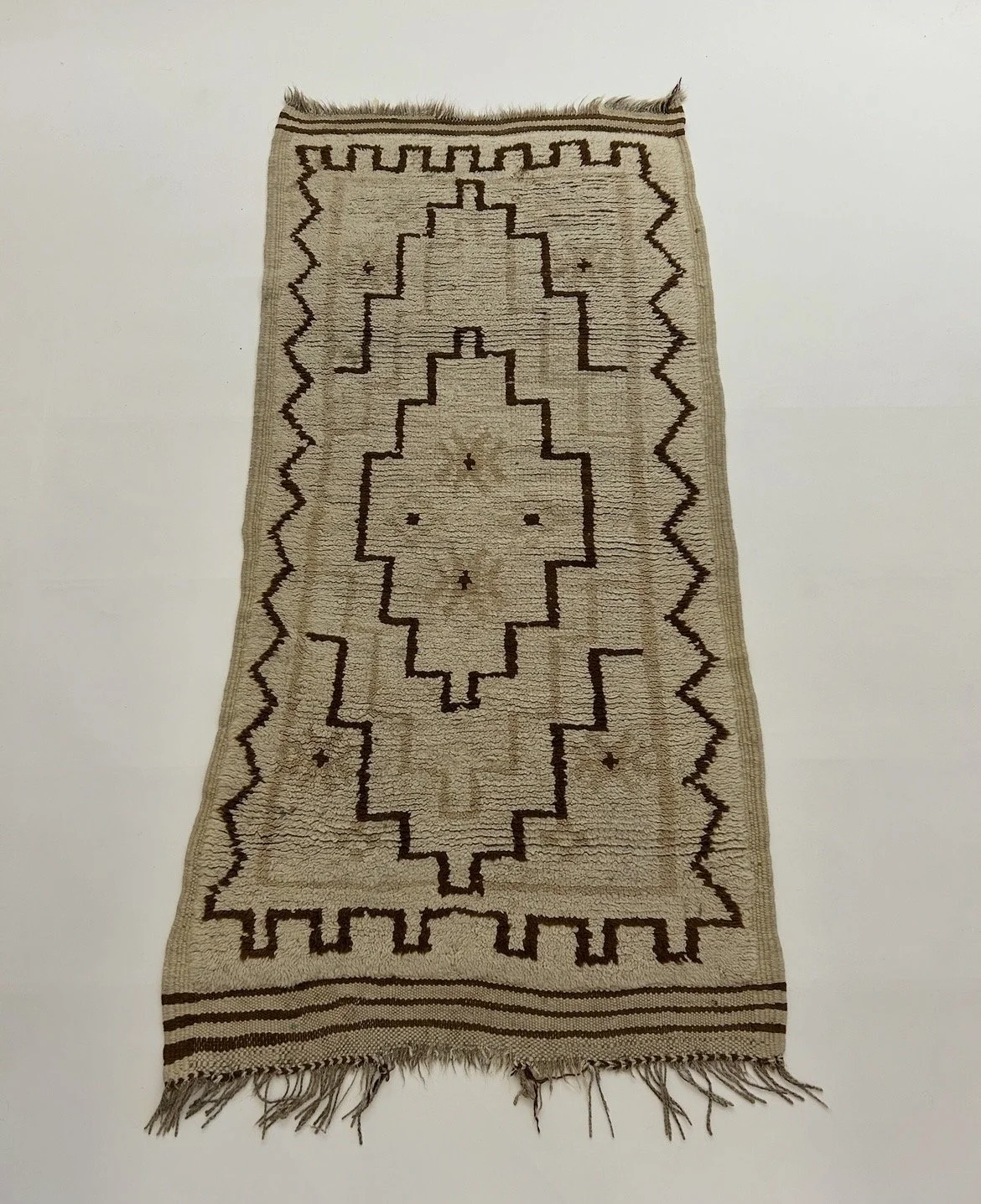 MMC04 (2’8” x 5’5”)