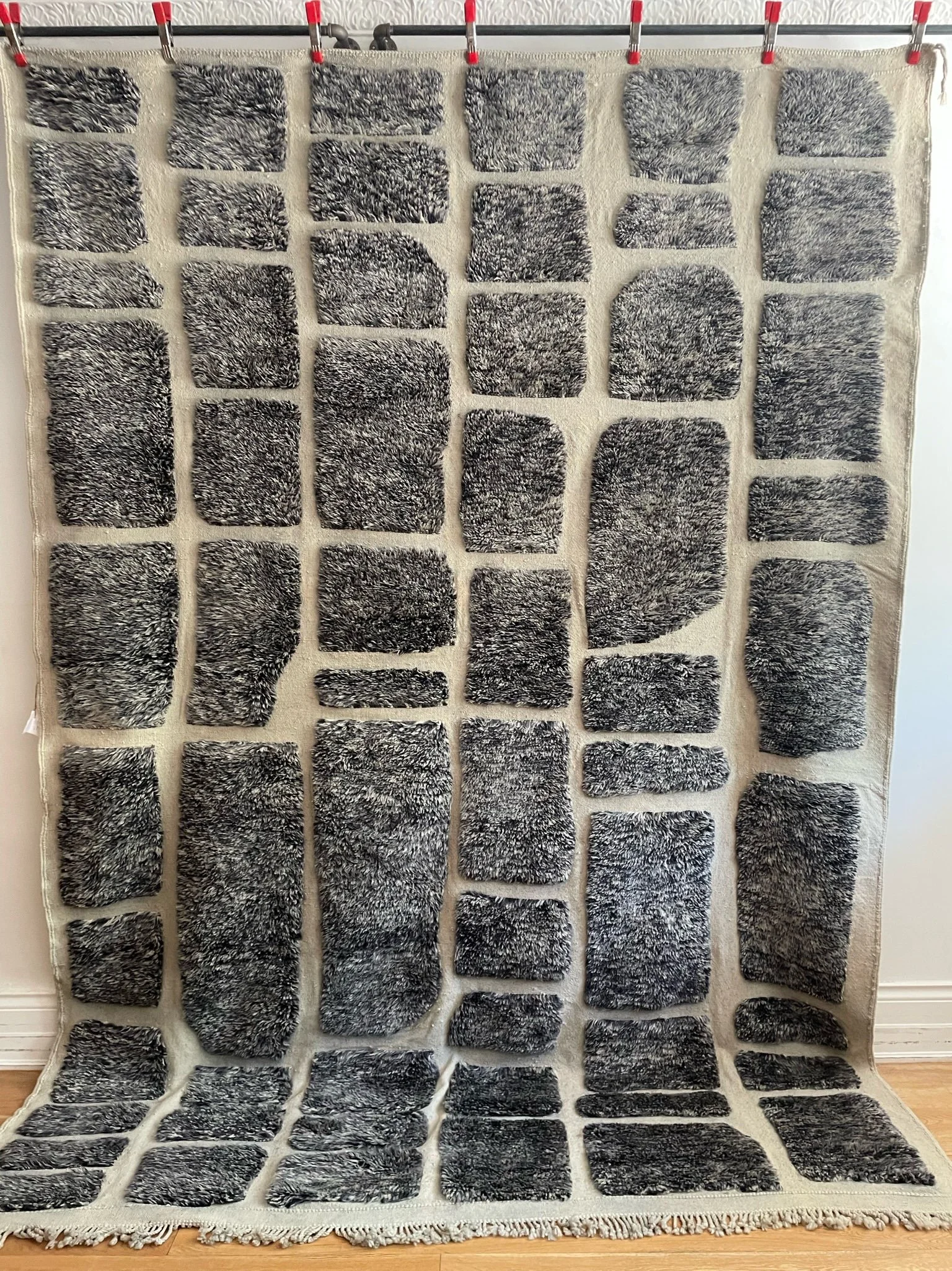 AU3001 (8'8" x 12'1")