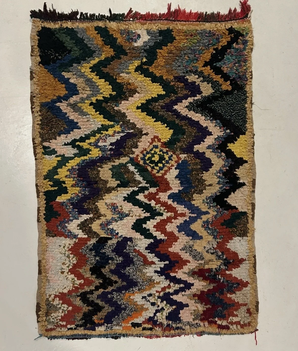 MMB23 (4’1” x 5’8”)