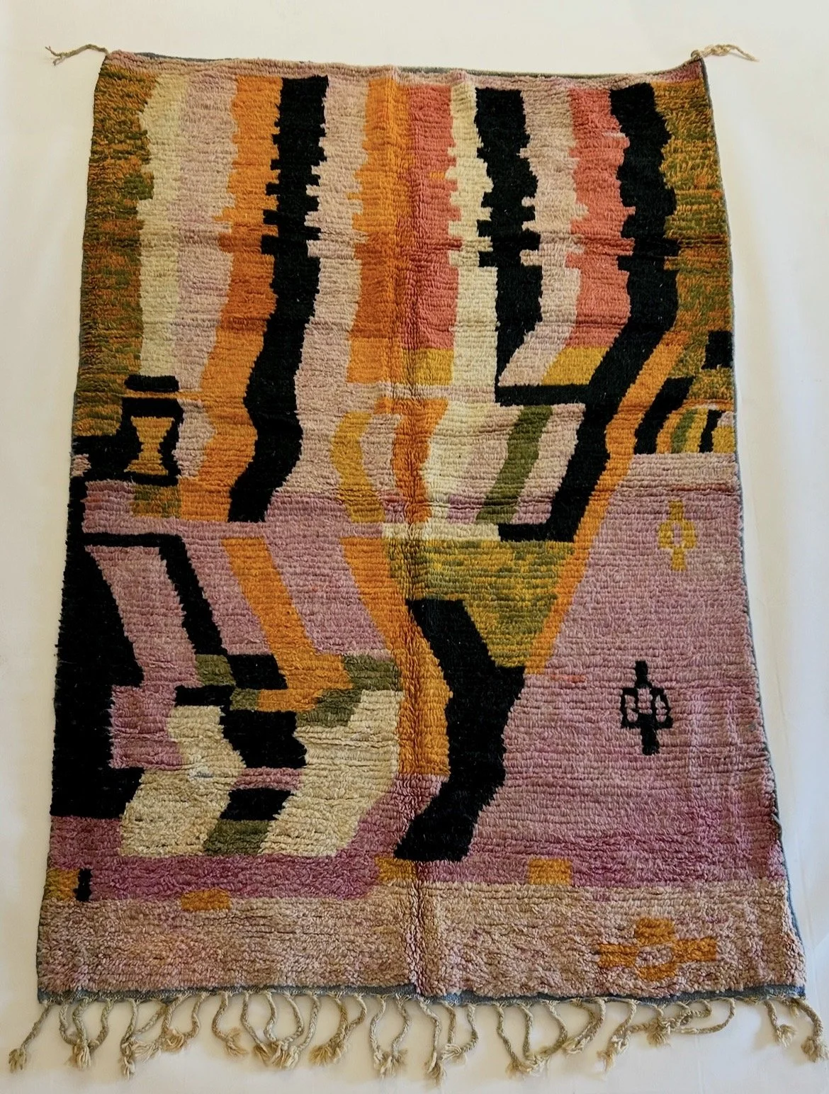 MMMOG05 (5’9” x 8’11”)