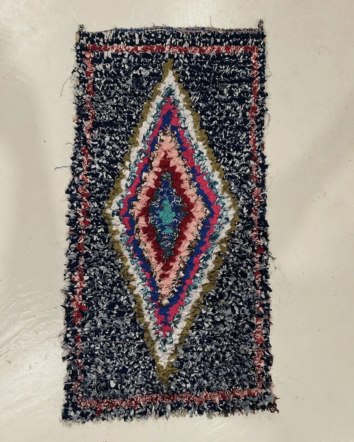 MMB40 (1’8” x 3’3”)