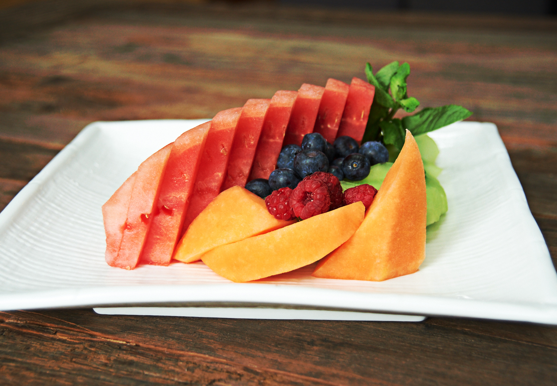 FRUIT PLATE.png