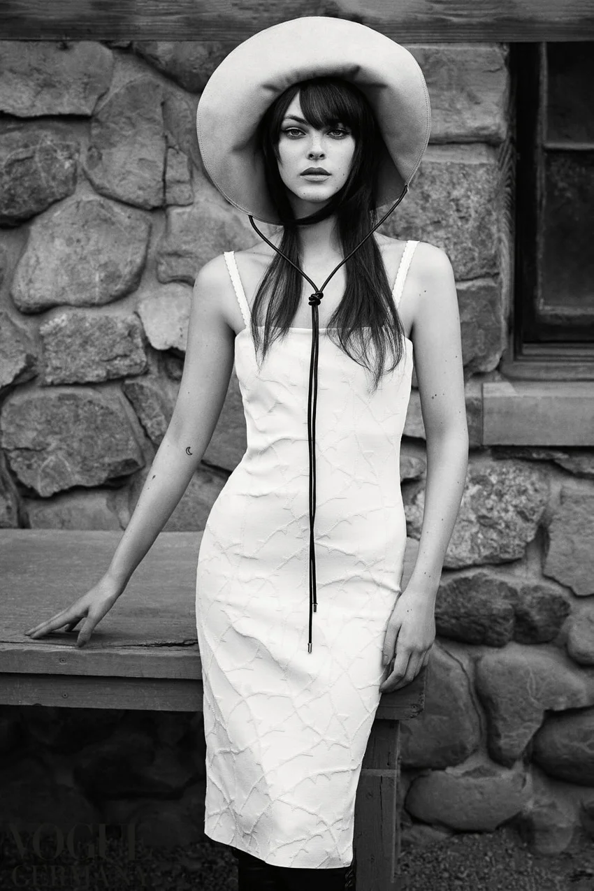 Vogue-Germany-Vittoria-Ceretti-Luigi-Iango-1-2.jpg