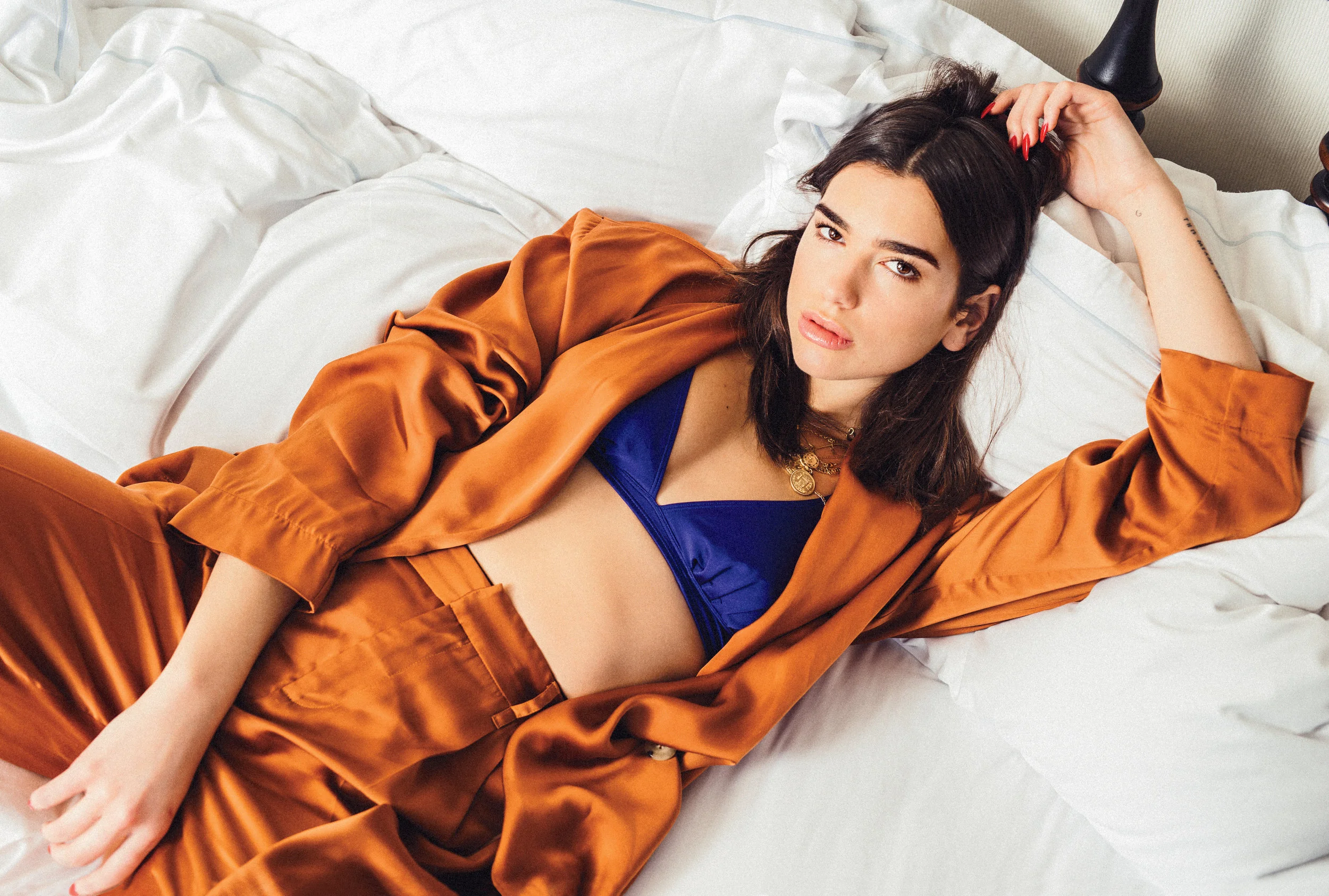 r1308_fea_dua_lipa_a-a5dd403c-49b2-4d53-9f8b-6f8754d999f6.jpg