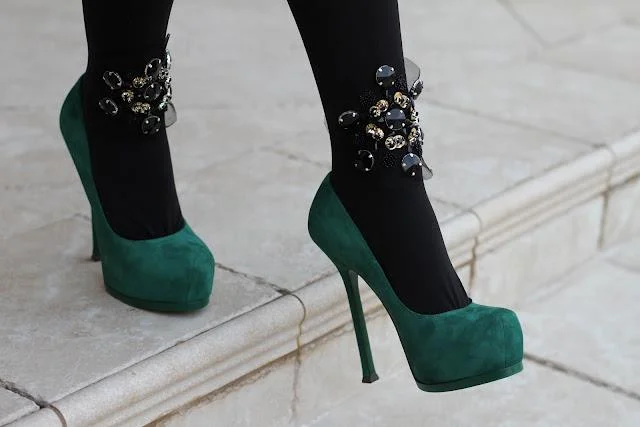 GREEN SHOES BERTA.jpg