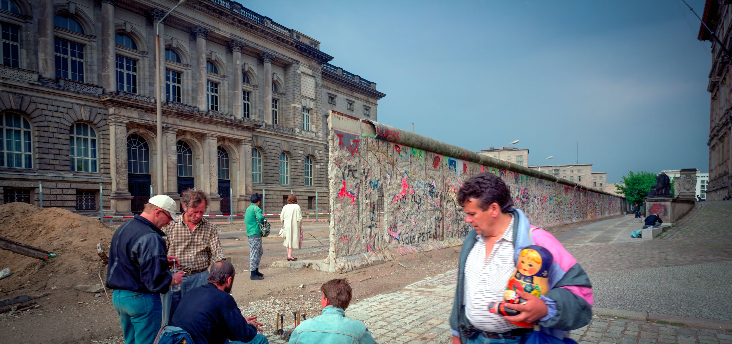  Berlin Wall, Travel Holiday, 1990 