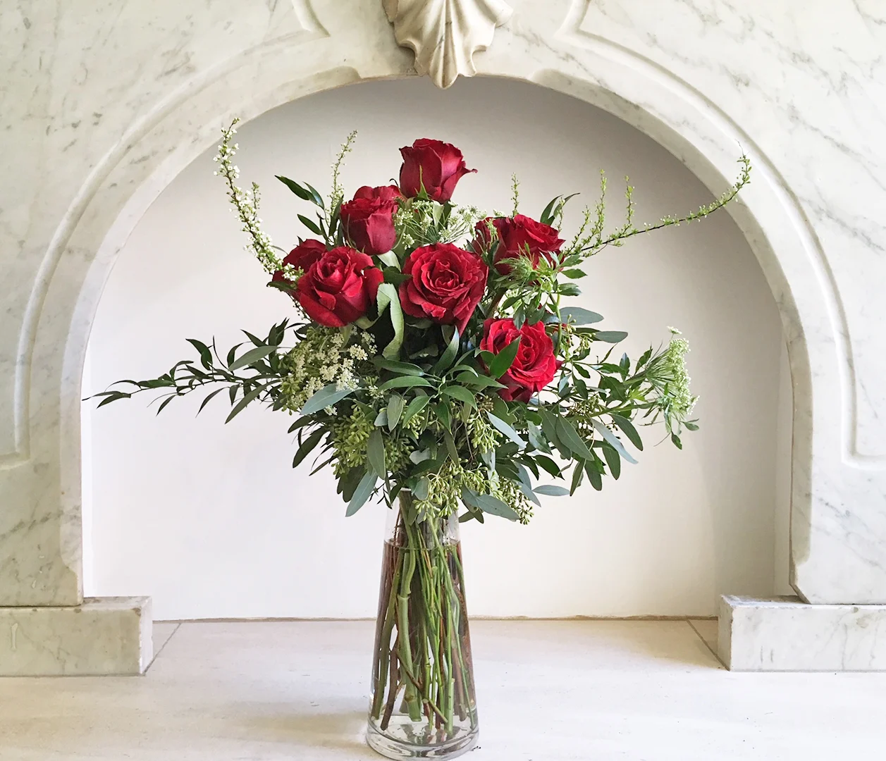 1DOZ_ROSES_ARRANGEMENT1.jpg