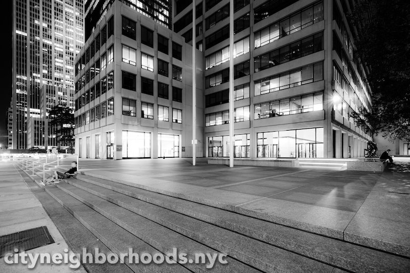 Park Avenue Plaza At Night