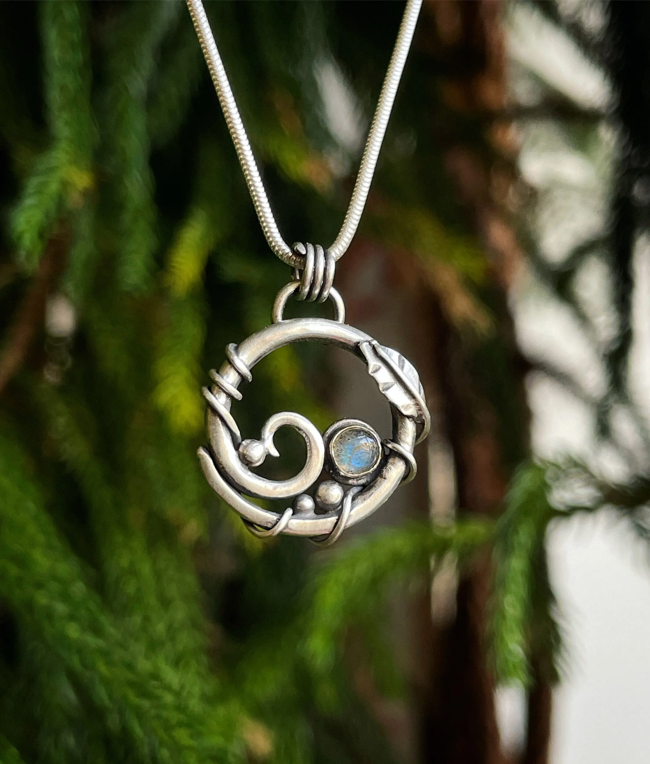 FD6D09F4-031A-443F-912F-F6564F5ABCDC