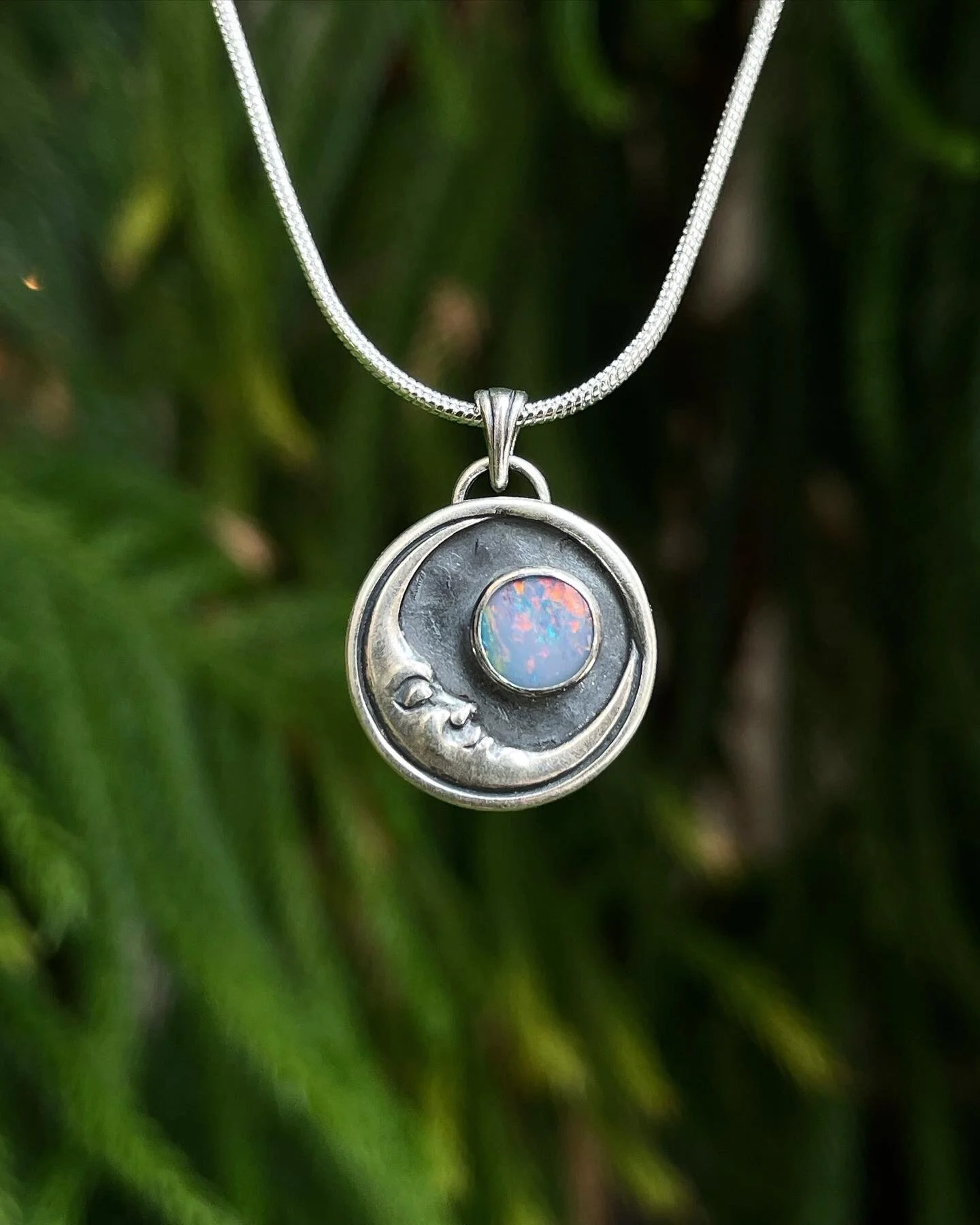 9E7D1C30-7CFD-4AA7-9921-0C2D0FD104AD