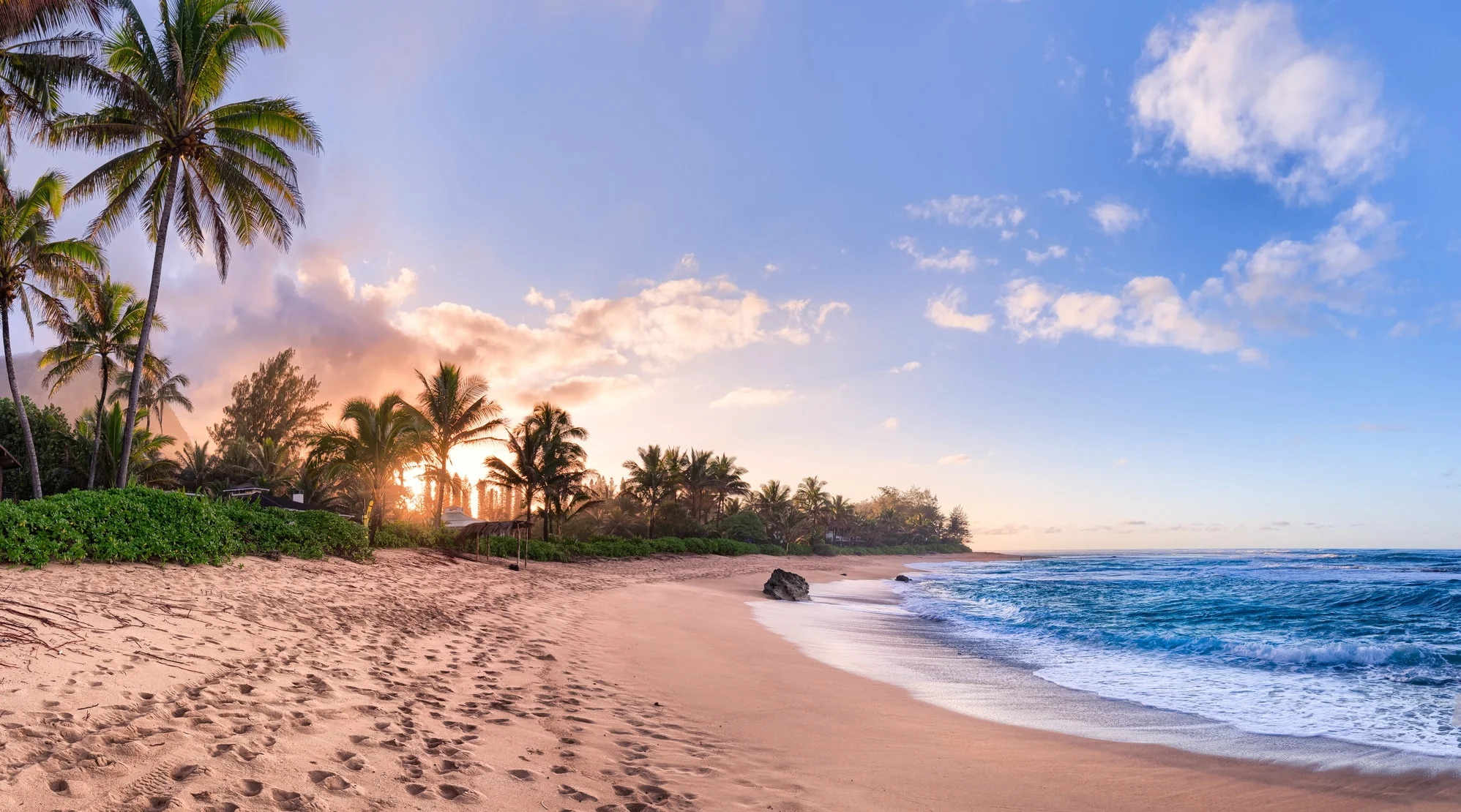 2-Gaige-Haena-Beachfront-20_arrow.jpg