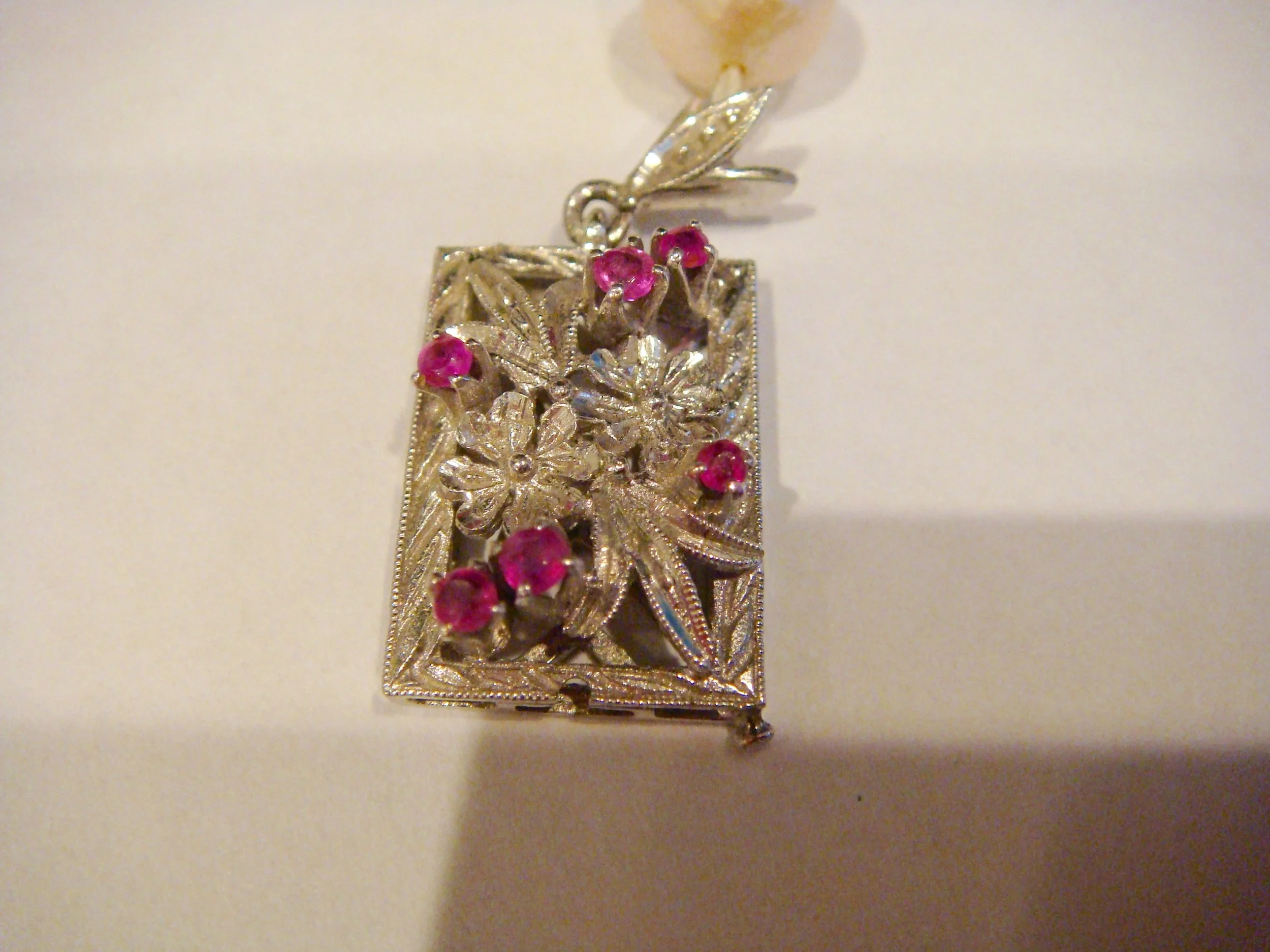 14kwg clasp w/ 7 rubies