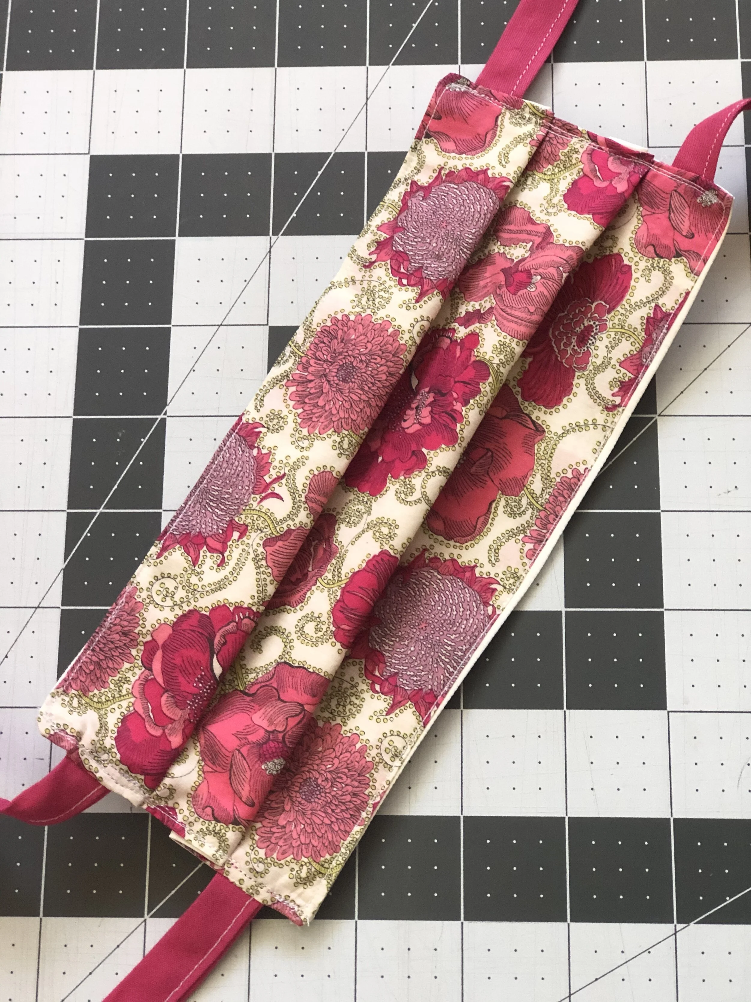 Wati Facemask PinkFlower1.jpg