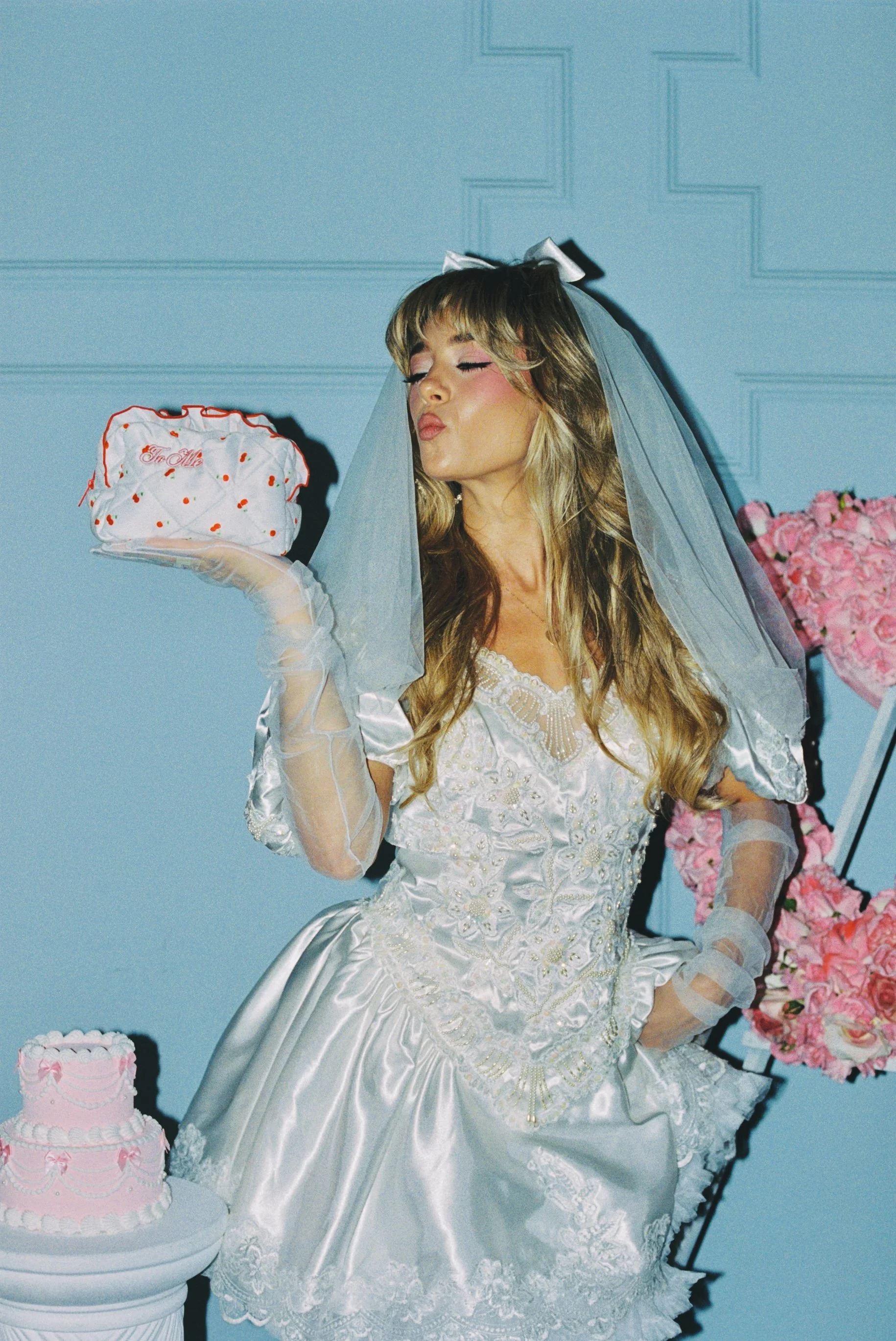 PEACH HONEY- TO ME, LOVE ME FILM 49.jpg