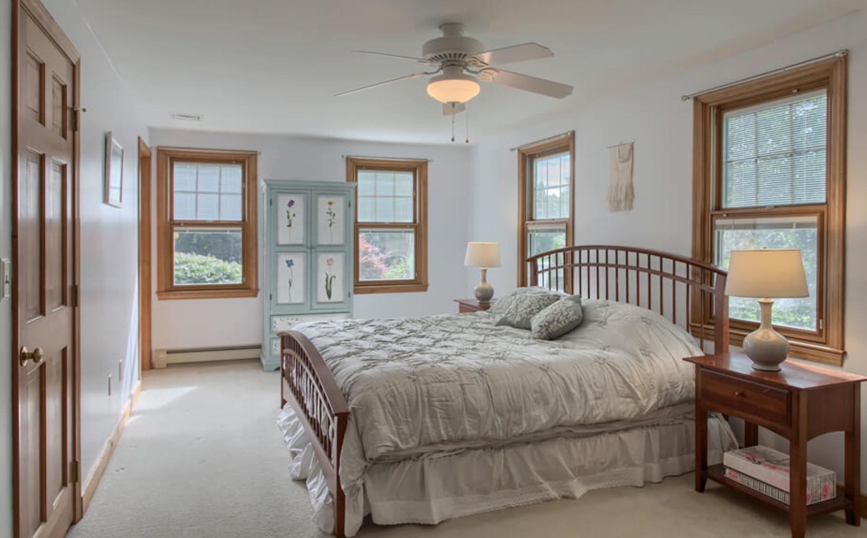 ‘Kris was very helpful with staging our home to prepare for sale. She saw things with a fresh perspective and with her help, we were able to present our home with a new look using our original furnishings! I couldn’t have done it without her and highly recommend her services!’-SW