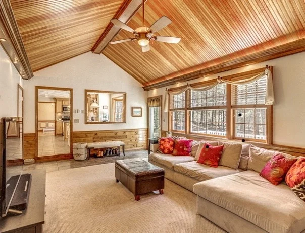 Working with what the homeowner already owned, this room was ready for listing pictures in under half-an-hour. ‘Shopping the house’ is my favorite way to stage a house!