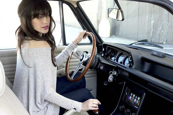 KERN-150319-Clarion_BMW_2002_Elle_280.jpg