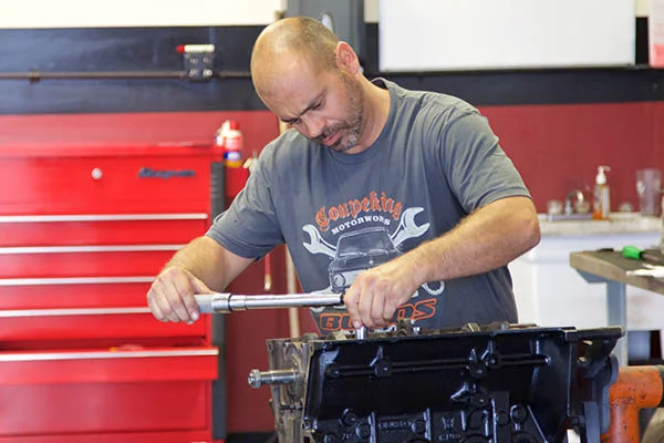 BMW 2002 Engine Build 179.jpg