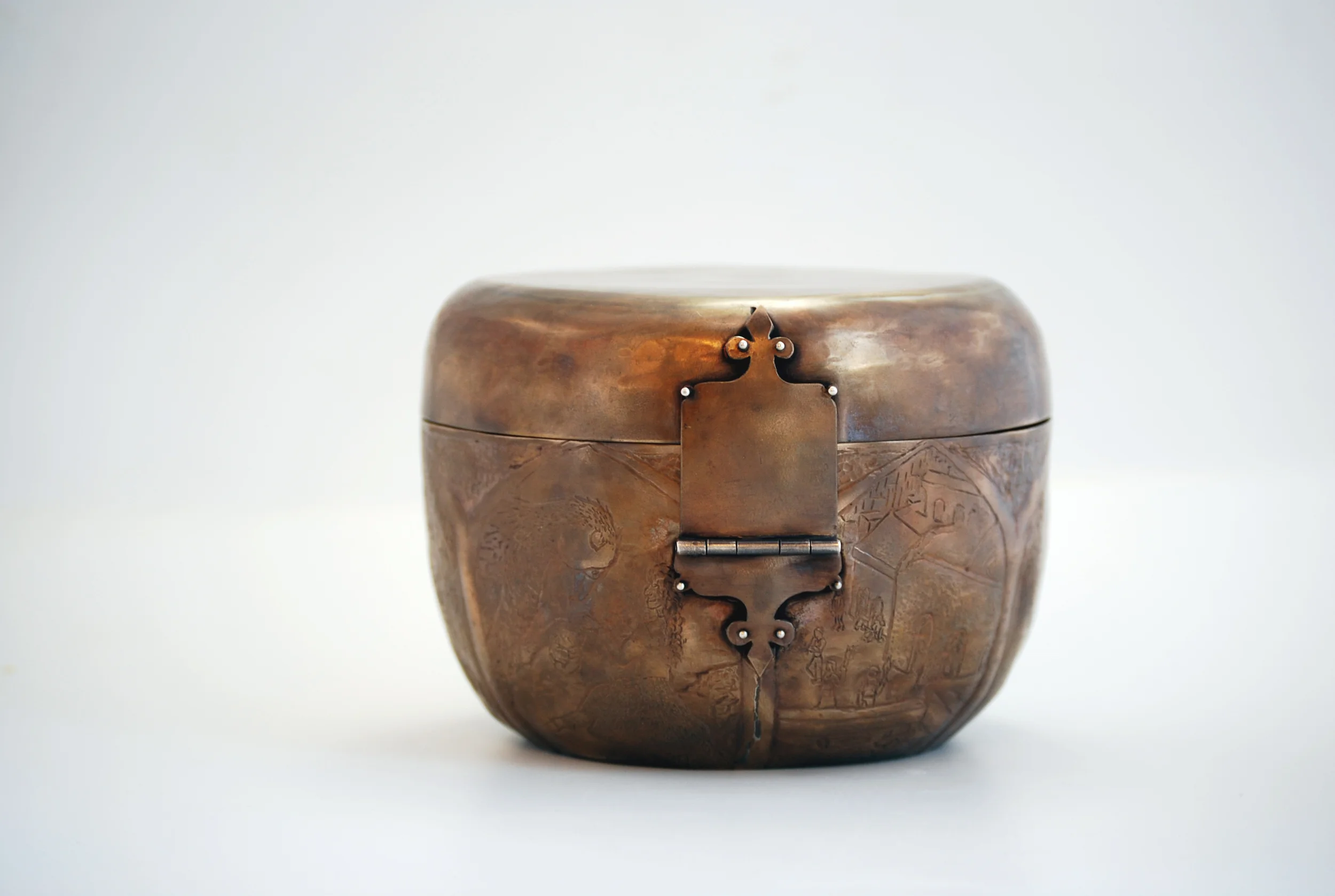 Copy of mcmichael_hollowware_diceholder3_2015.jpg