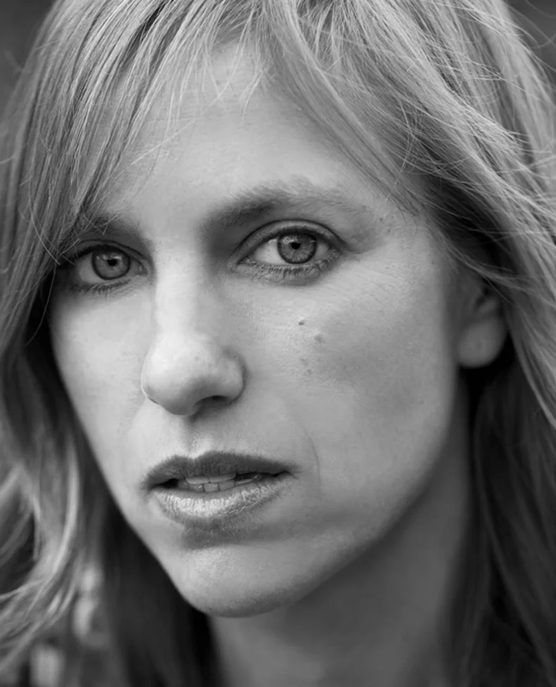 Featured Contributor: Heidi Julavits
browcontribs :
Heidi Julavits is an American author and co-editor of The Believer magazine. Her novels include The Mineral Palace , The Effect of Living Backwards , The Uses of Enchantment , and The Vanishers .
Read her work in The Lifted Brow #4 .