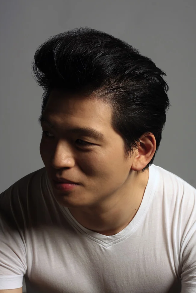Featured Contributor: Tom Cho
browcontribs :
Tom Cho is the author of Look Who’s Morphing (published in Australia by Giramondo and in North America and Europe by Arsenal Pulp Press). He is writing his second fiction book.
His piece ‘What Are the Attributes of God?’ can be found in TLB 11 and The Best of The Lifted Brow: Volume One .
Photograph by Owen Leong.