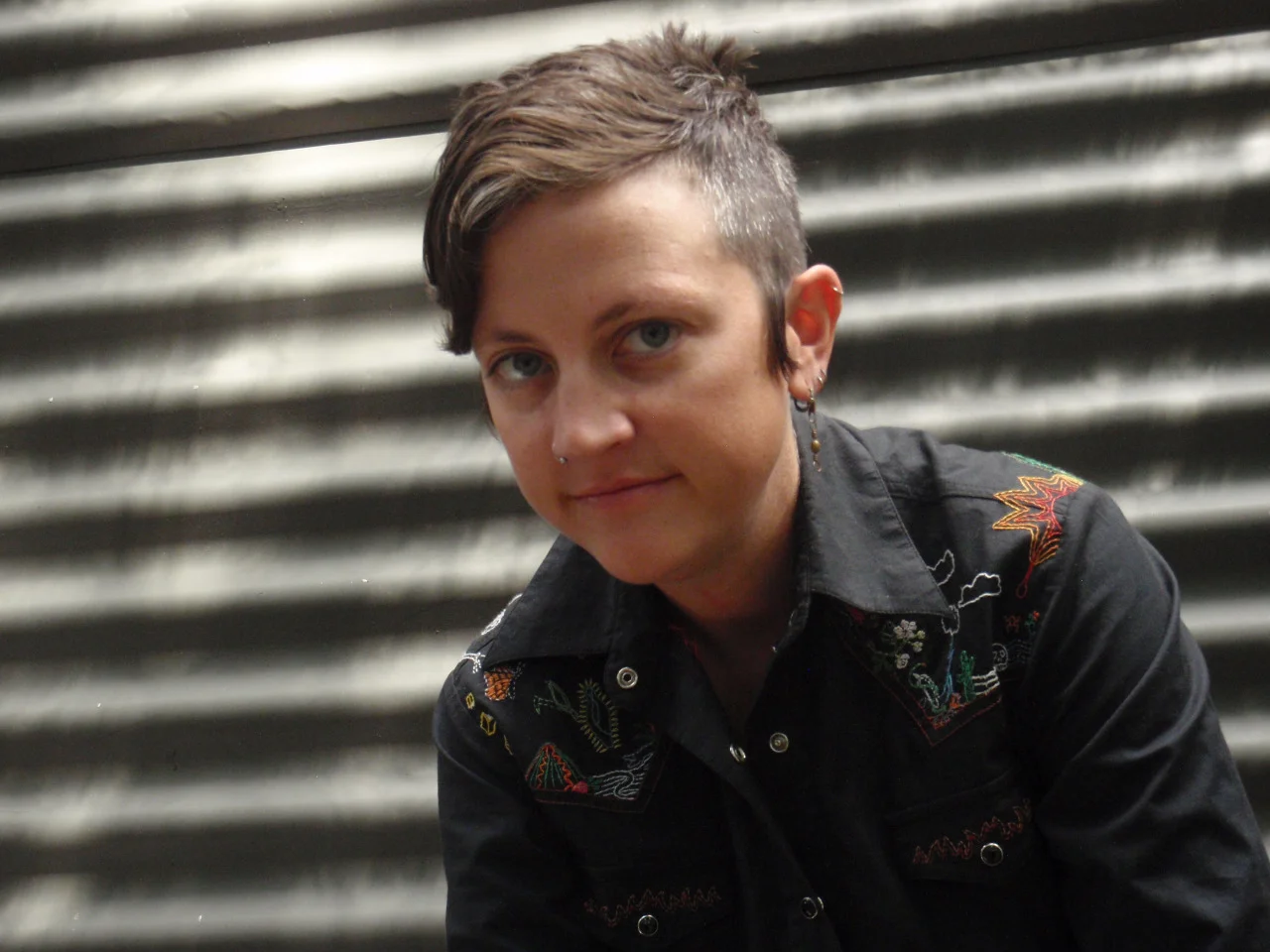 Featured Contributor: Jennifer Mills
browcontribs :
Jennifer Mills is an Australian novelist and short story writer. You can find her at www.jenjen.com.au and she tweets at @millsjenjen
Read her lists in TLB15 .
Read her fiction piece ‘Phantom’ in TLB22 .
Throughout June, Jennifer is also the Digital Writer in Residence at the SA Writers’ Centre , tweeting at @digitalwir and blogging at writersinresidence.wordpress.com .