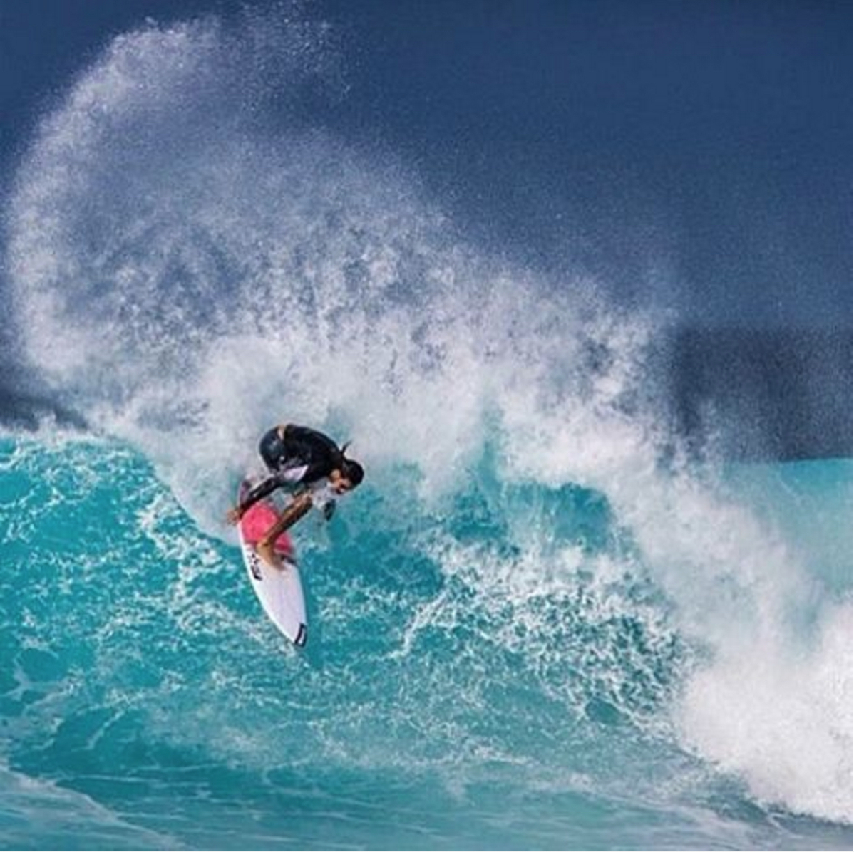 @_themanchild Kain Daly cutting some "Maui Glass"