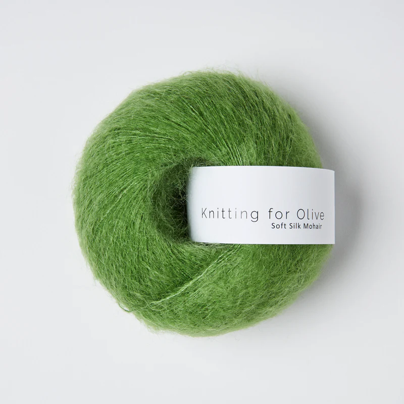 Knitting_for_olive_marts_2024_softsilkmohair_klovergron_0860_800x.png